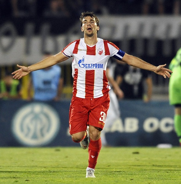 СТОЈКОВИЋ ЗВЕЗДИН ДО 2023! Шампион Србије чува десног бека